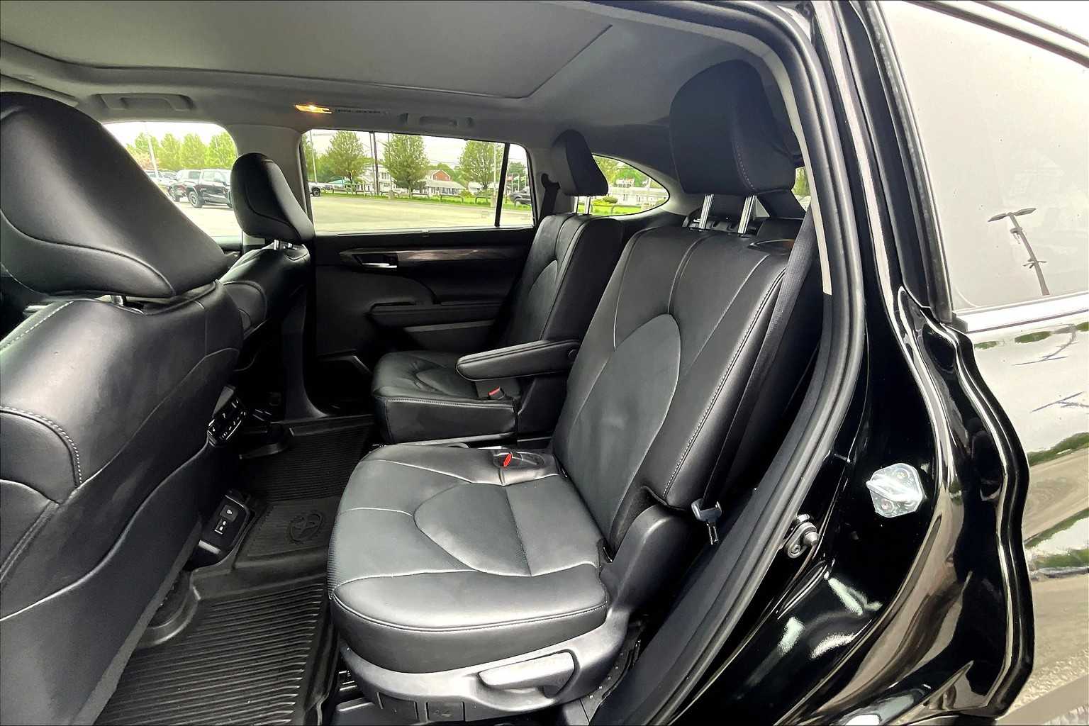 2024 Toyota Highlander Platinum - Photo 15