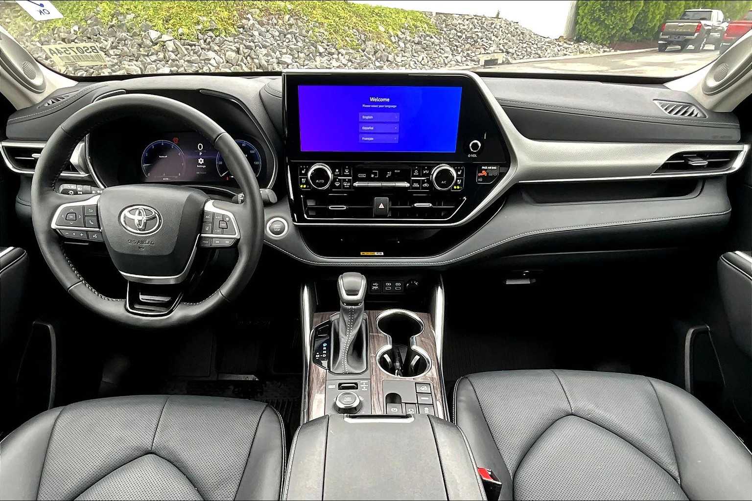2024 Toyota Highlander Platinum - Photo 22