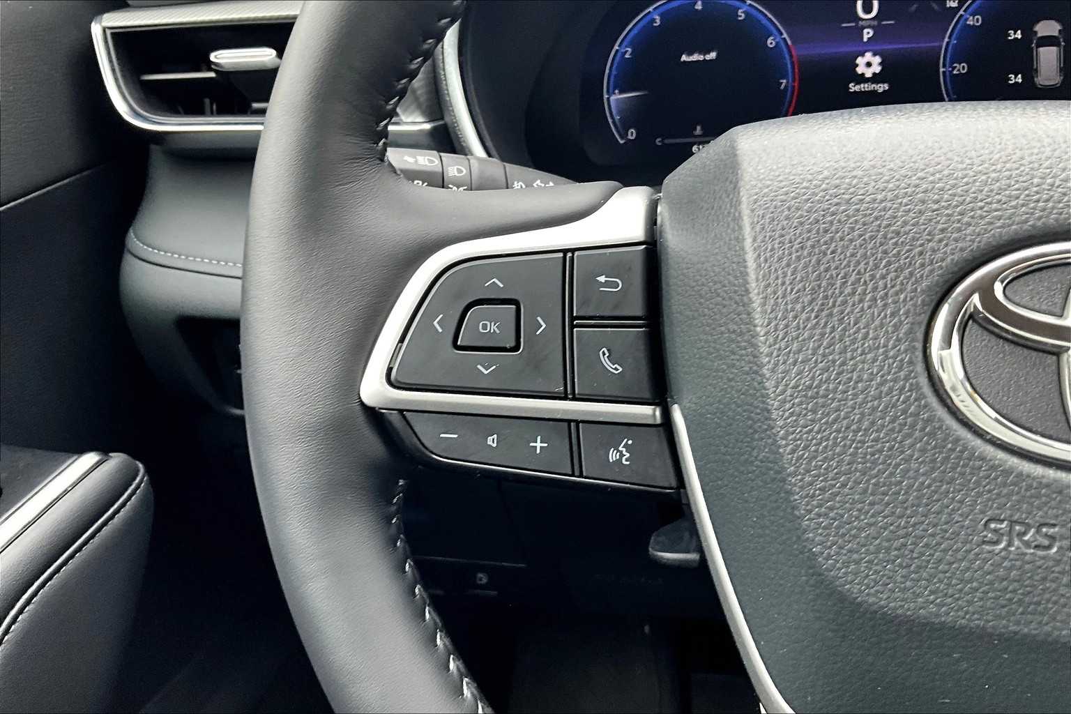 2024 Toyota Highlander Platinum - Photo 24