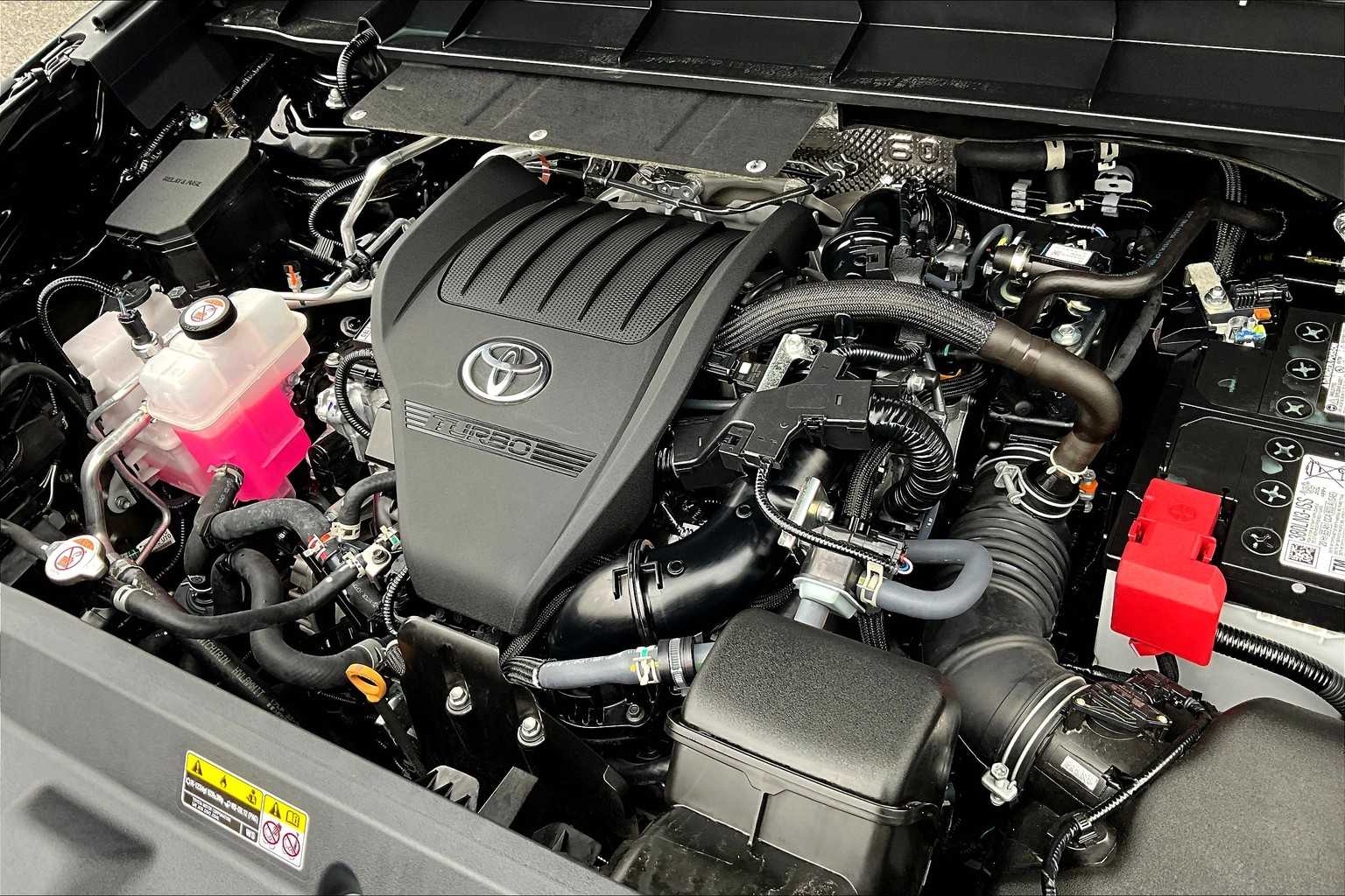 2024 Toyota Highlander Platinum - Photo 36