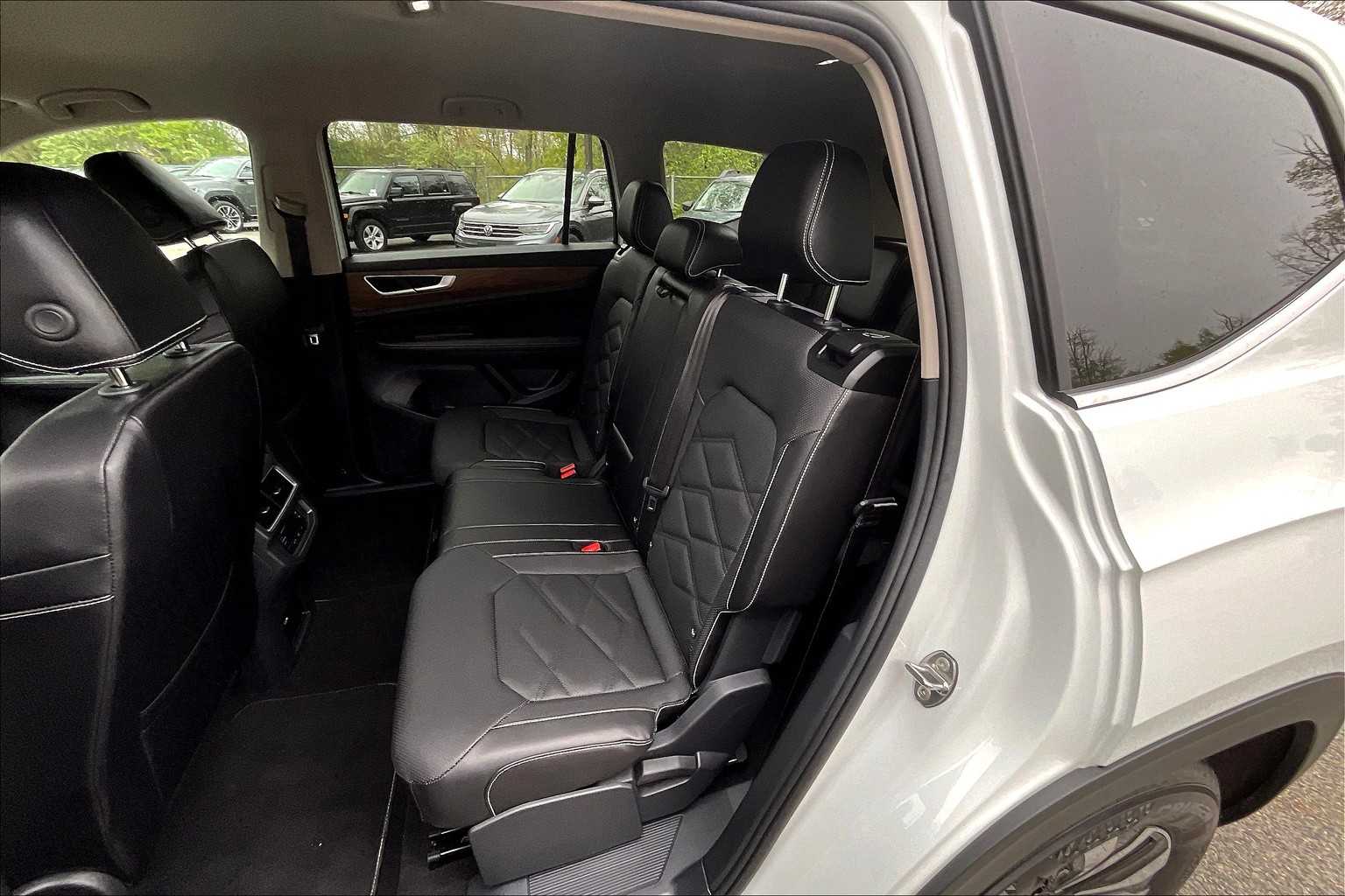 2024 Volkswagen Atlas 2.0T SE - Photo 15
