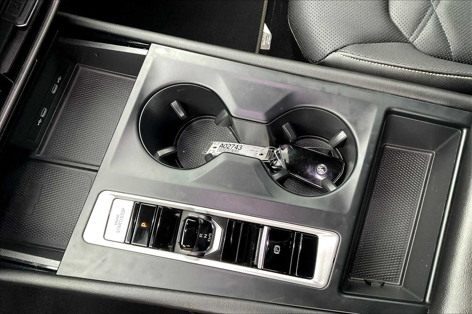 2024 Volkswagen Atlas 2.0T SE - Photo 21