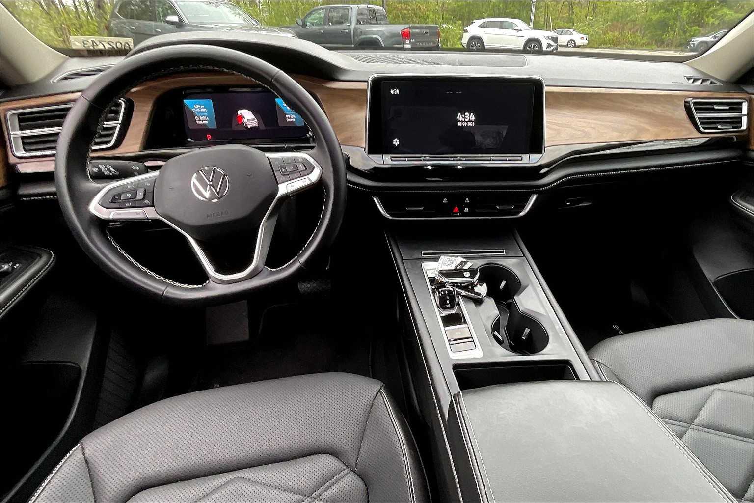 2024 Volkswagen Atlas 2.0T SE - Photo 22