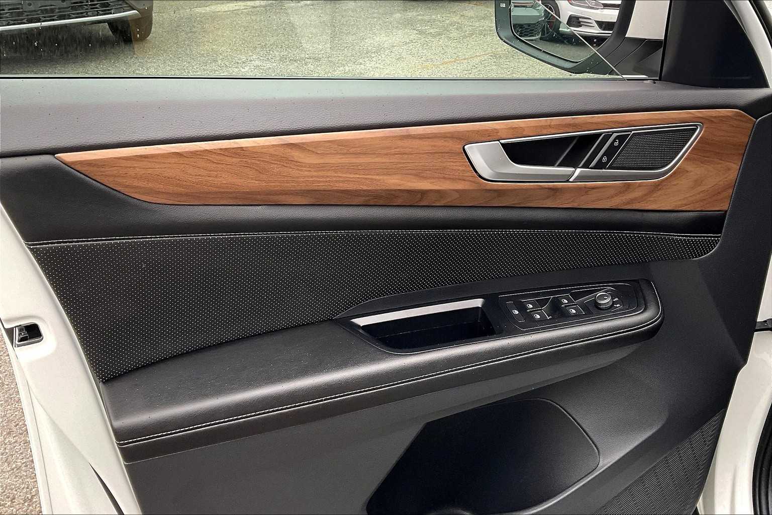 2024 Volkswagen Atlas 2.0T SE - Photo 9