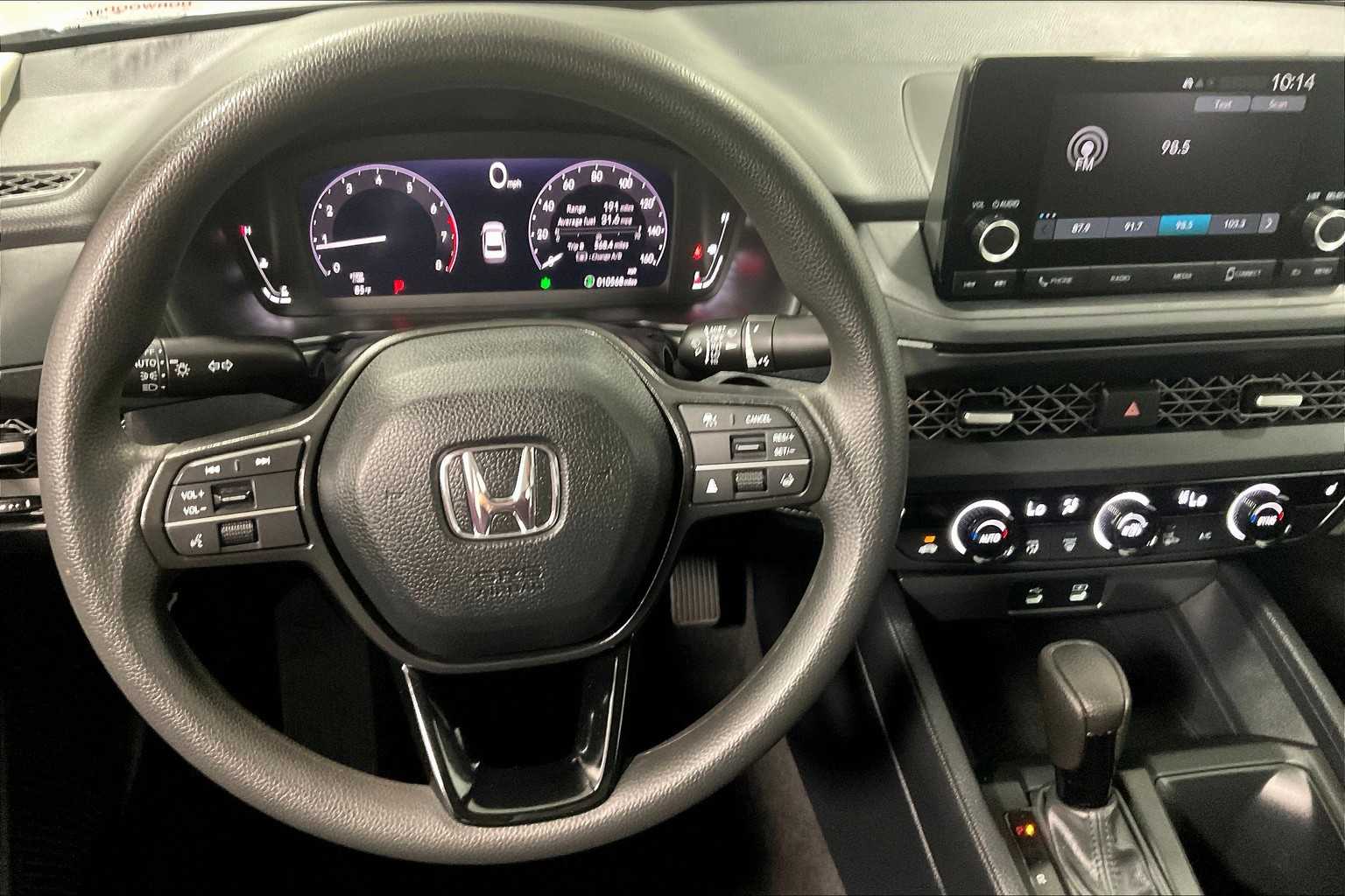 2025 Honda Accord SE - Photo 18