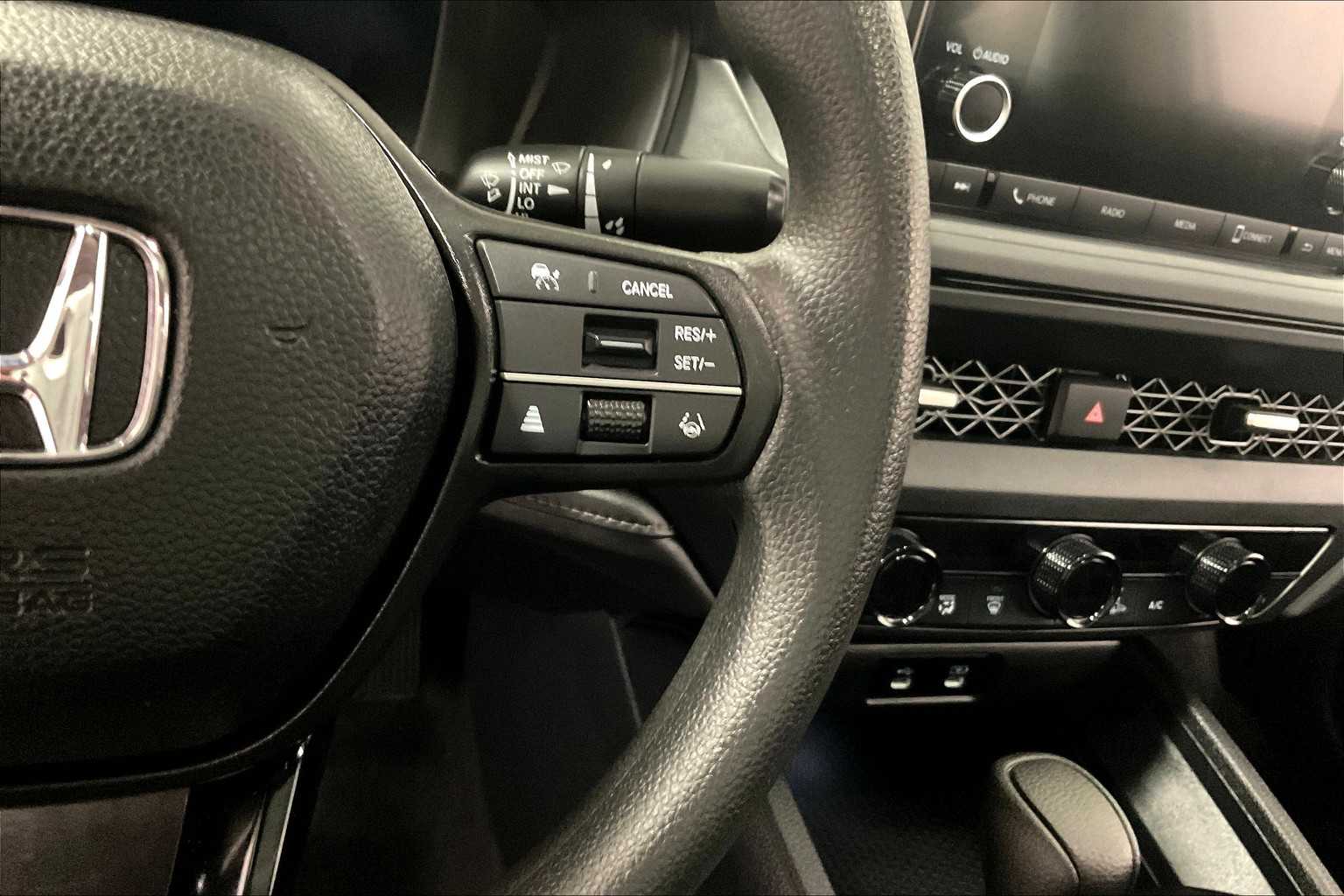 2025 Honda Accord SE - Photo 24