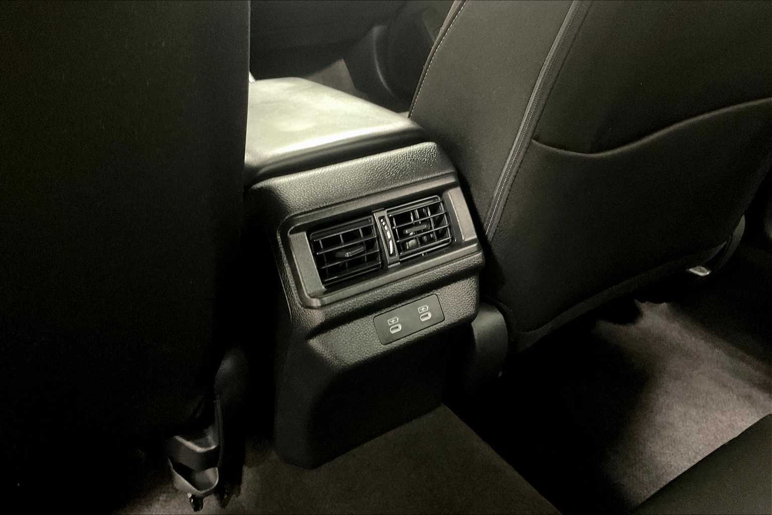 2025 Honda Accord SE - Photo 28