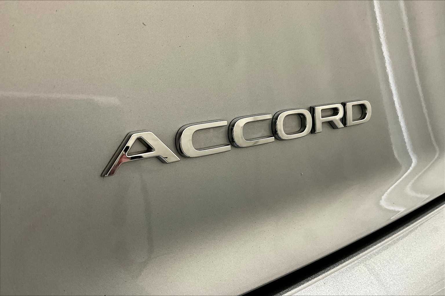 2025 Honda Accord SE - Photo 29