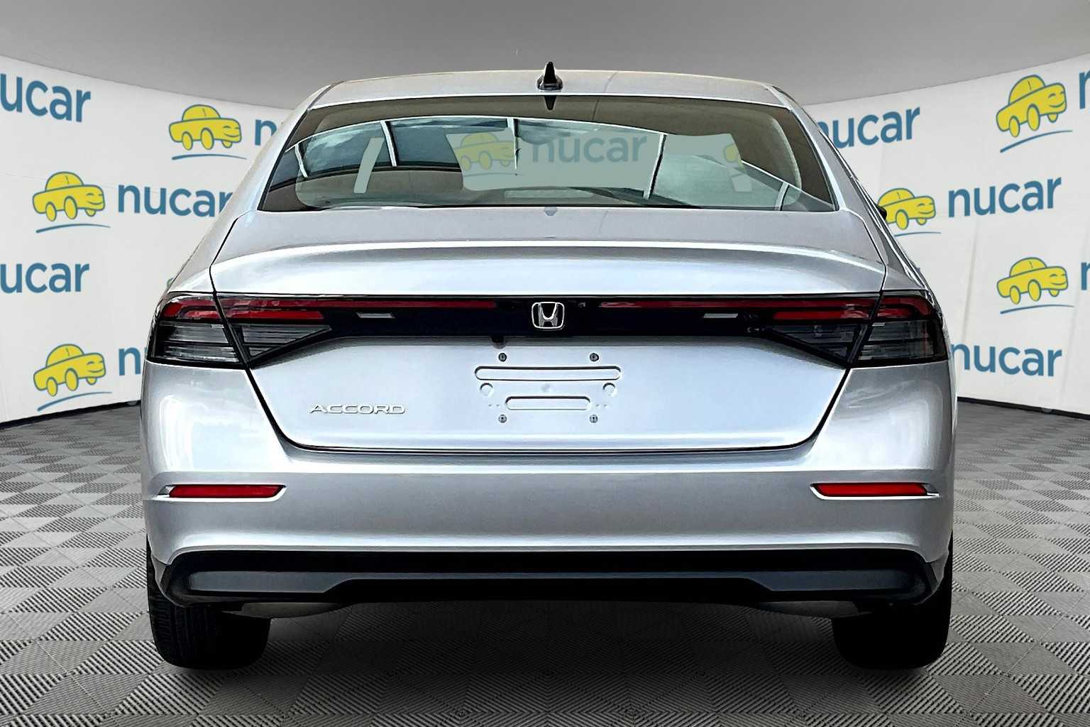 2025 Honda Accord SE - Photo 5