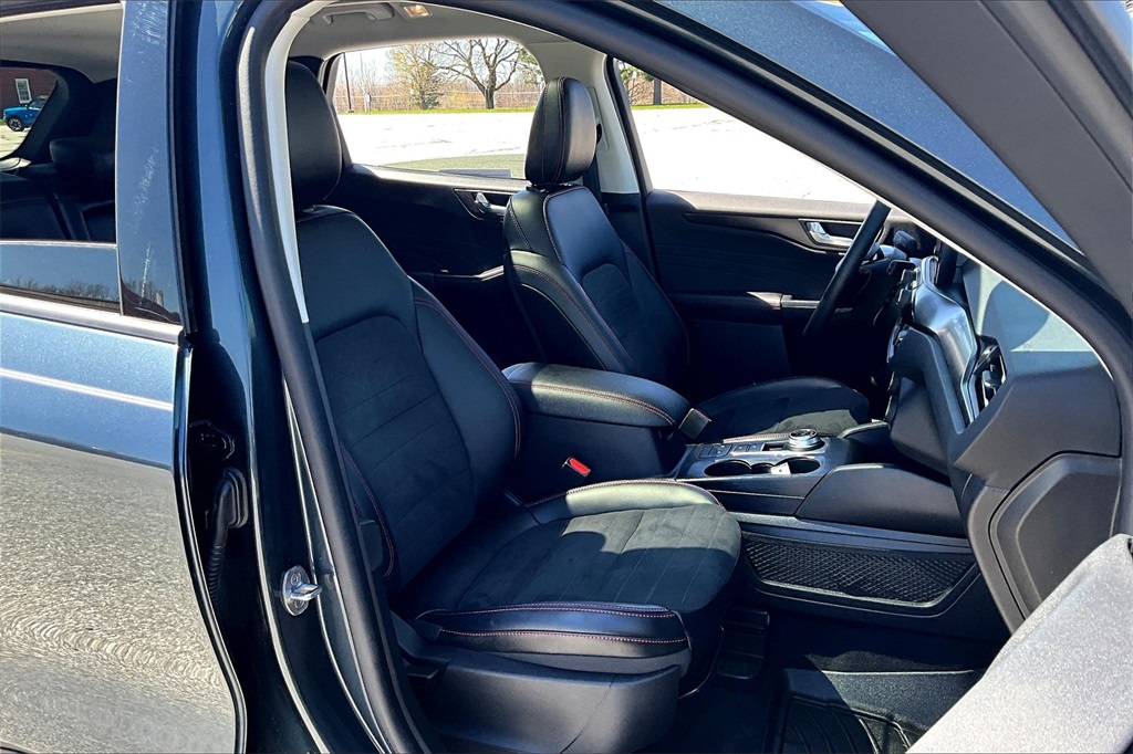 2022 Ford Escape SEL - Photo 11