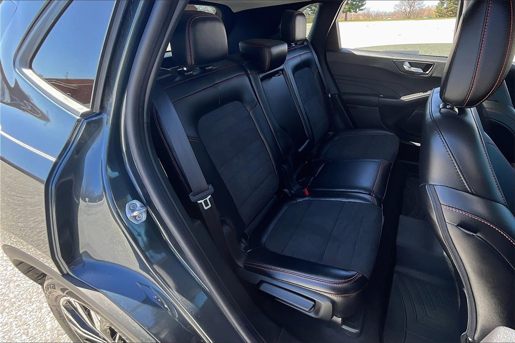 2022 Ford Escape SEL - Photo 16