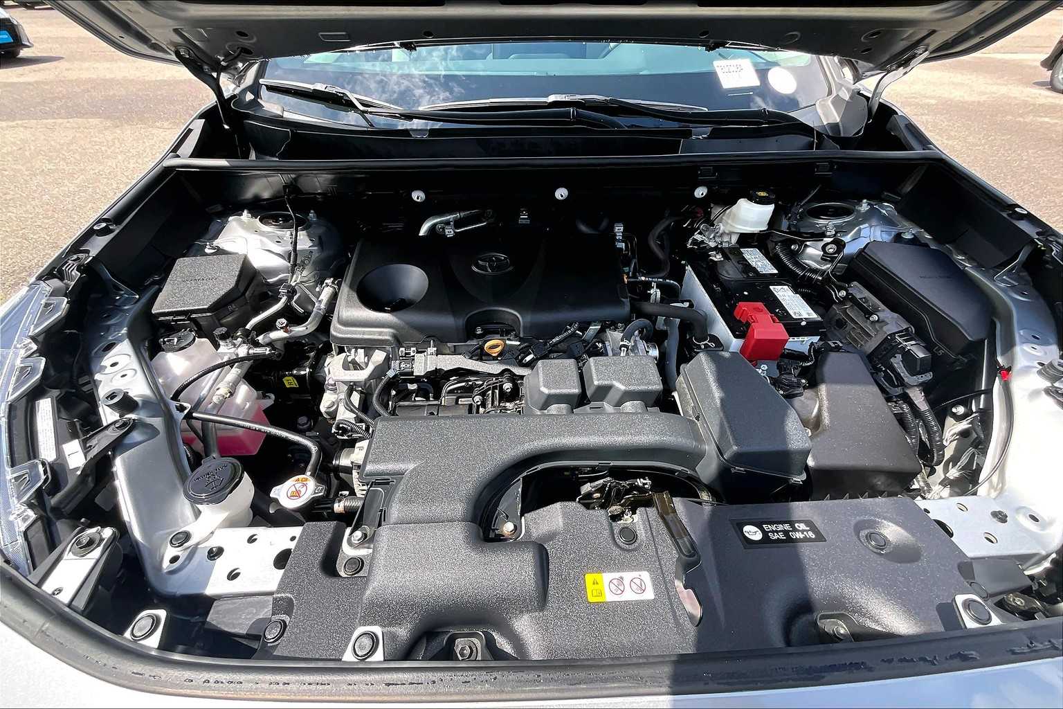 2022 Toyota RAV4 XLE - Photo 30