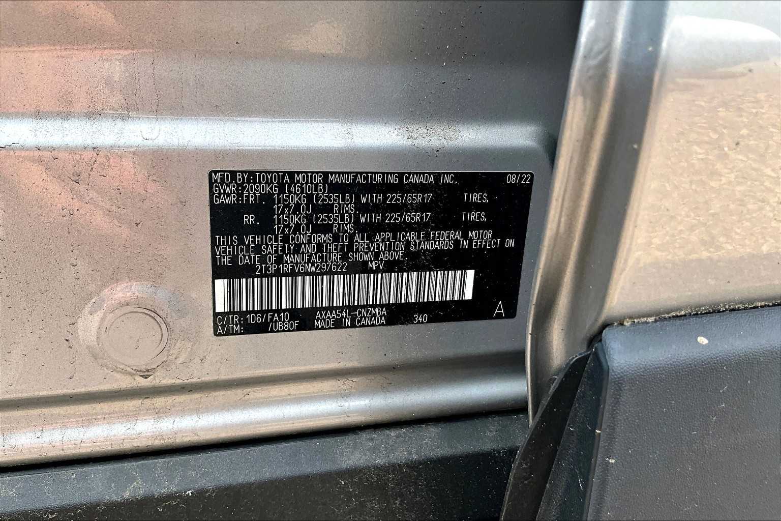 2022 Toyota RAV4 XLE - Photo 6