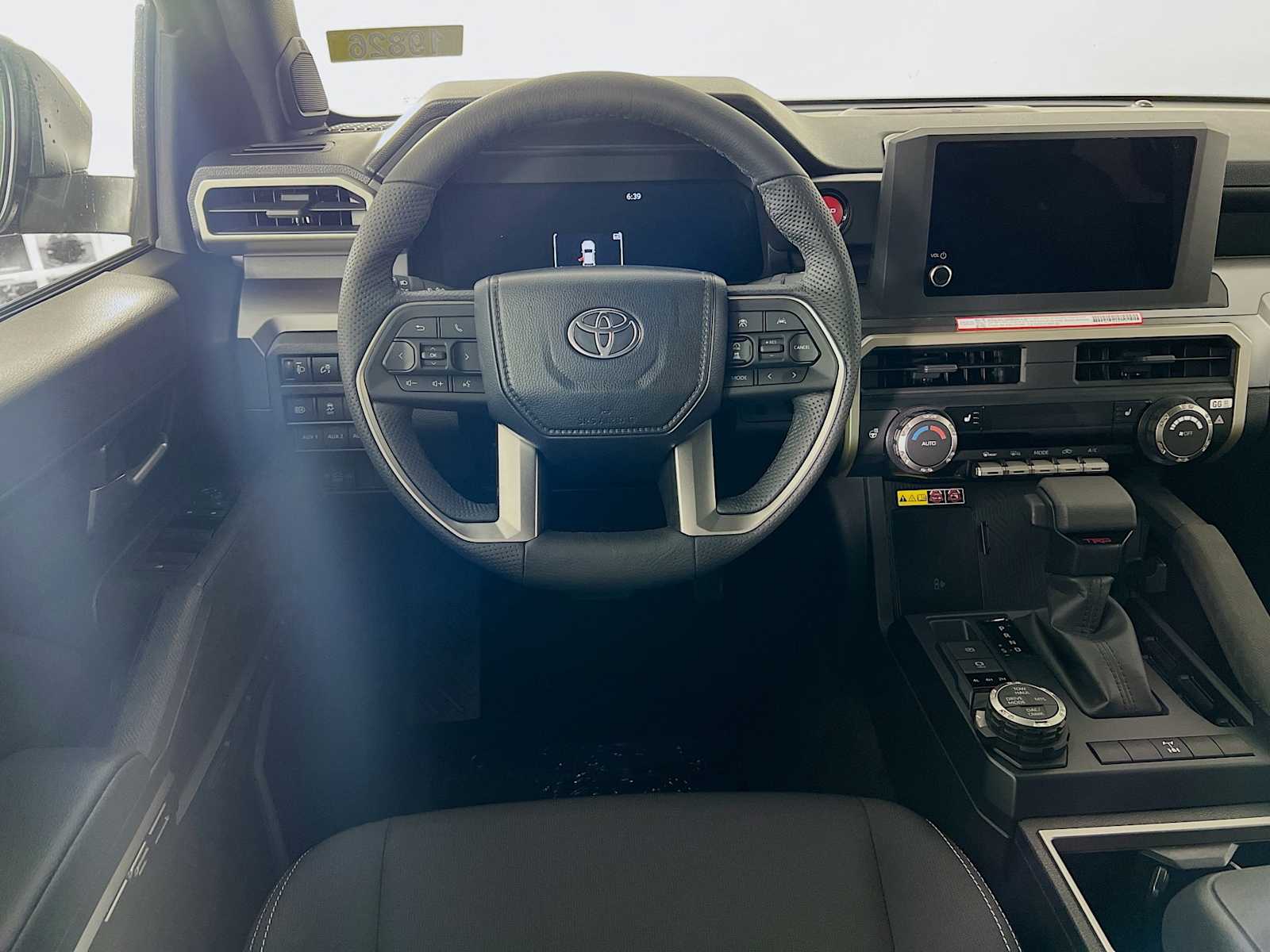 2025 Toyota Tacoma TRD Off Road - Photo 14