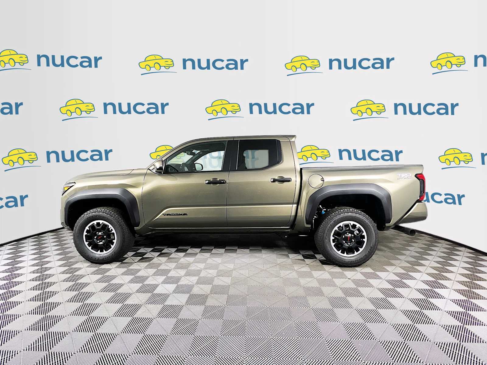 2025 Toyota Tacoma TRD Off Road - Photo 3