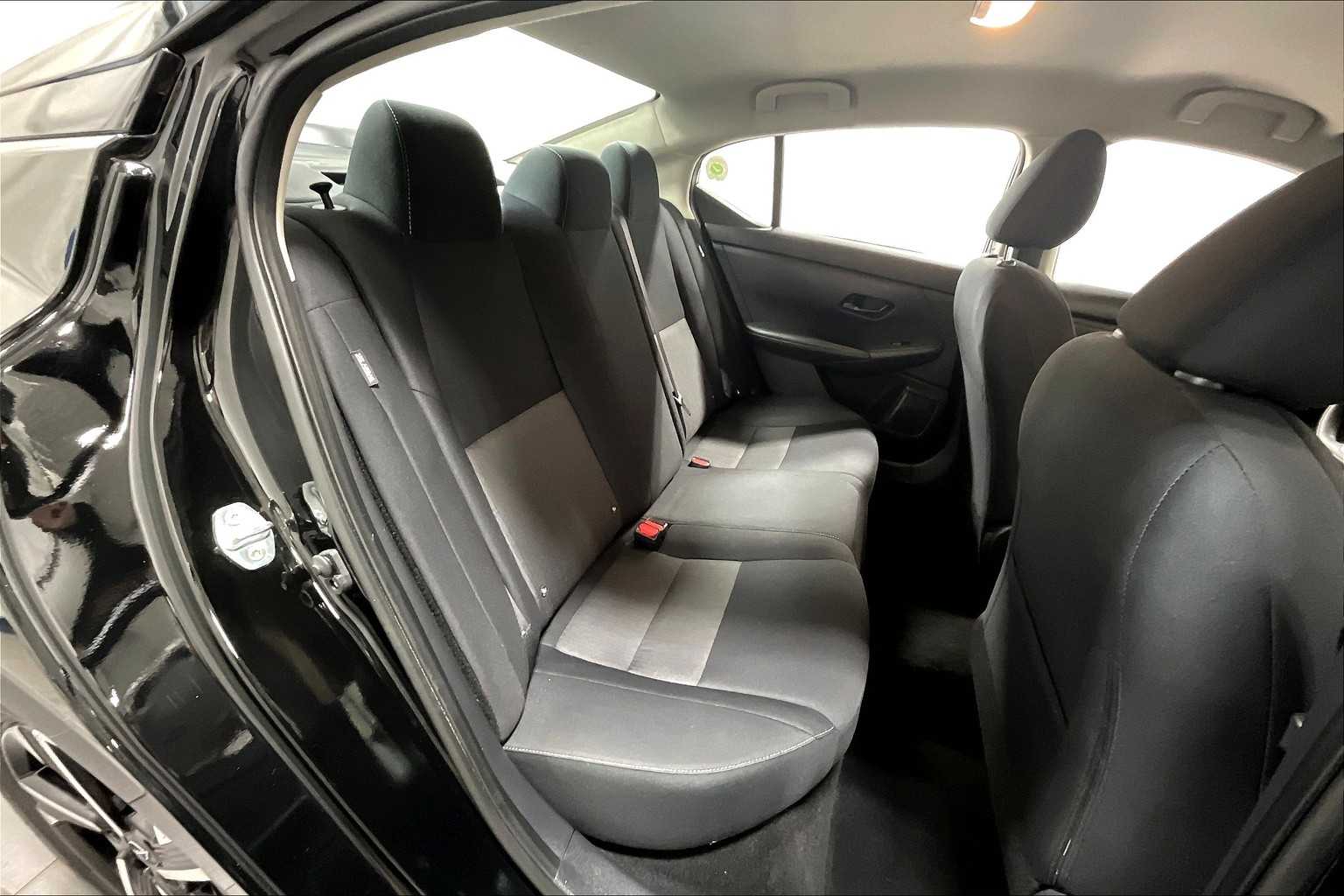 2024 Nissan Sentra SV - Photo 16
