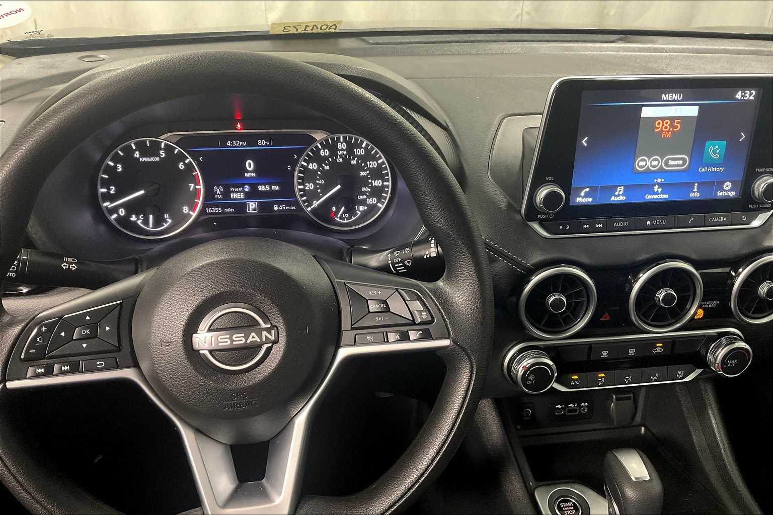 2024 Nissan Sentra SV - Photo 18