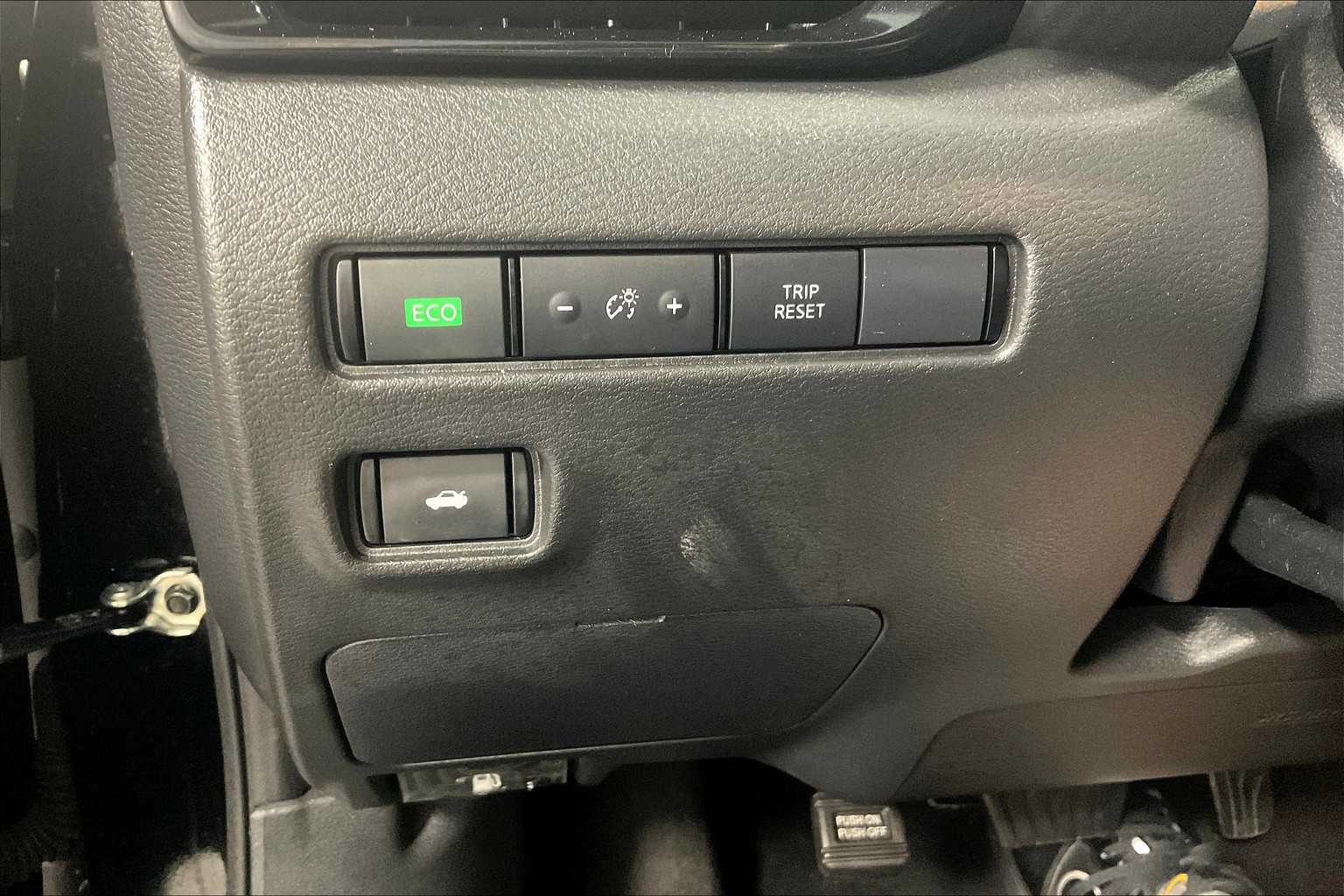 2024 Nissan Sentra SV - Photo 25