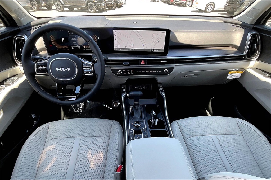 2025 Kia Sorento X-Line EX - Photo 12