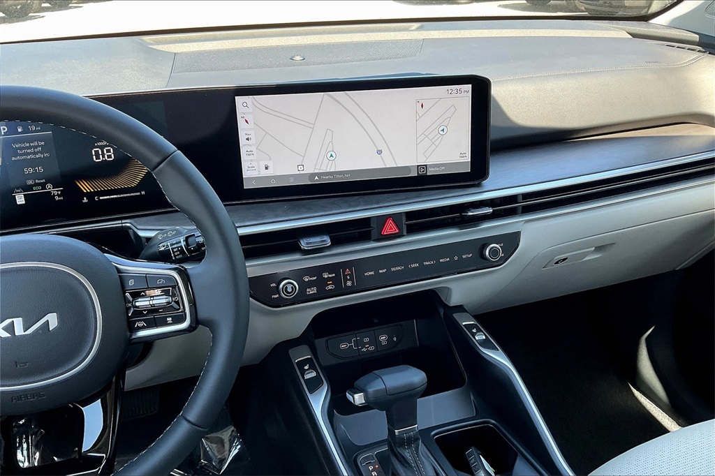 2025 Kia Sorento X-Line EX - Photo 13