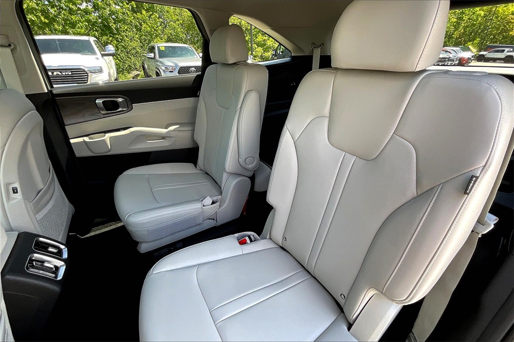 2025 Kia Sorento X-Line EX - Photo 15