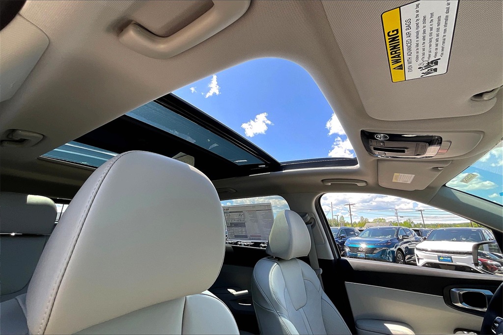 2025 Kia Sorento X-Line EX - Photo 18