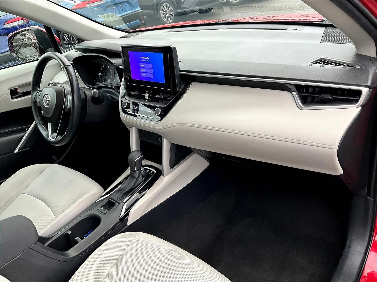 2023 Toyota Corolla Cross LE - Photo 14