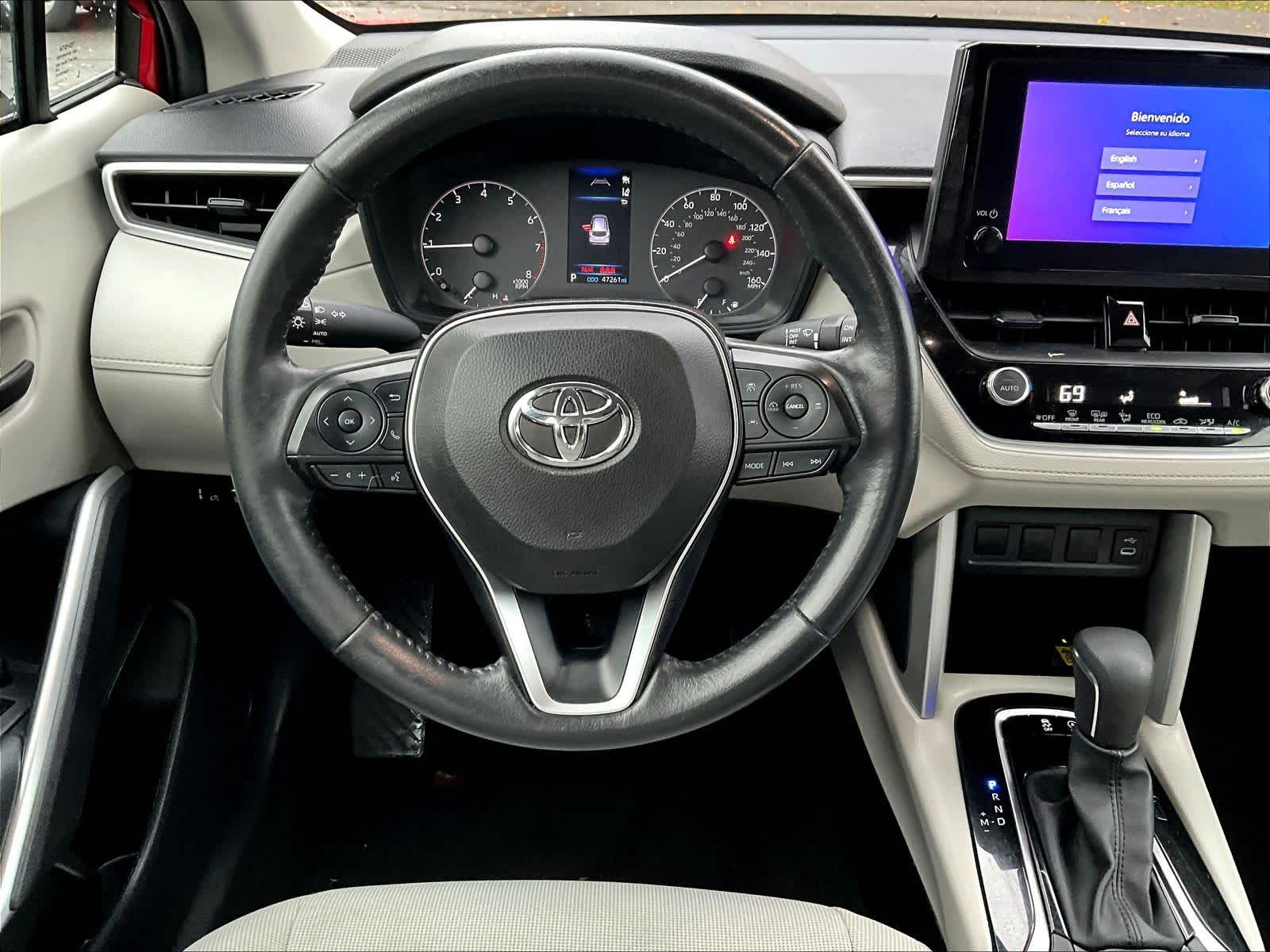 2023 Toyota Corolla Cross LE - Photo 17