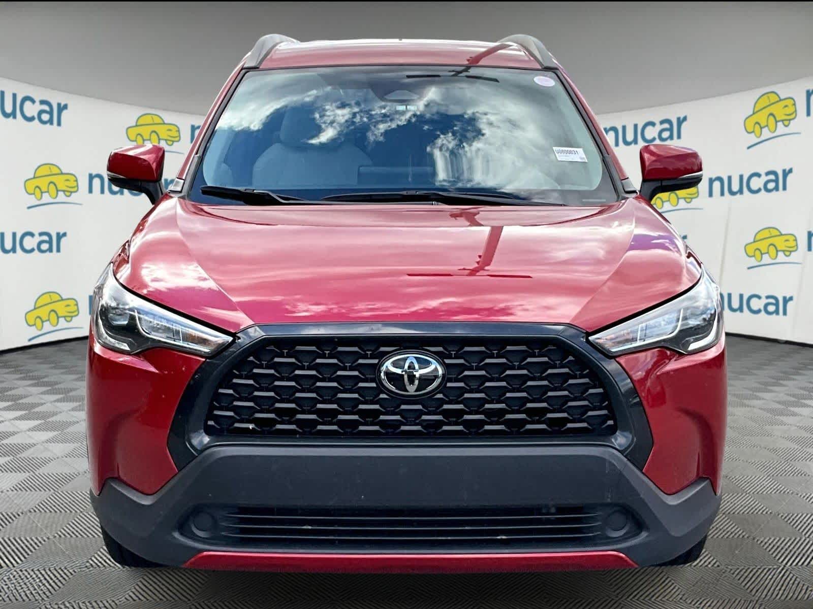 2023 Toyota Corolla Cross LE - Photo 2