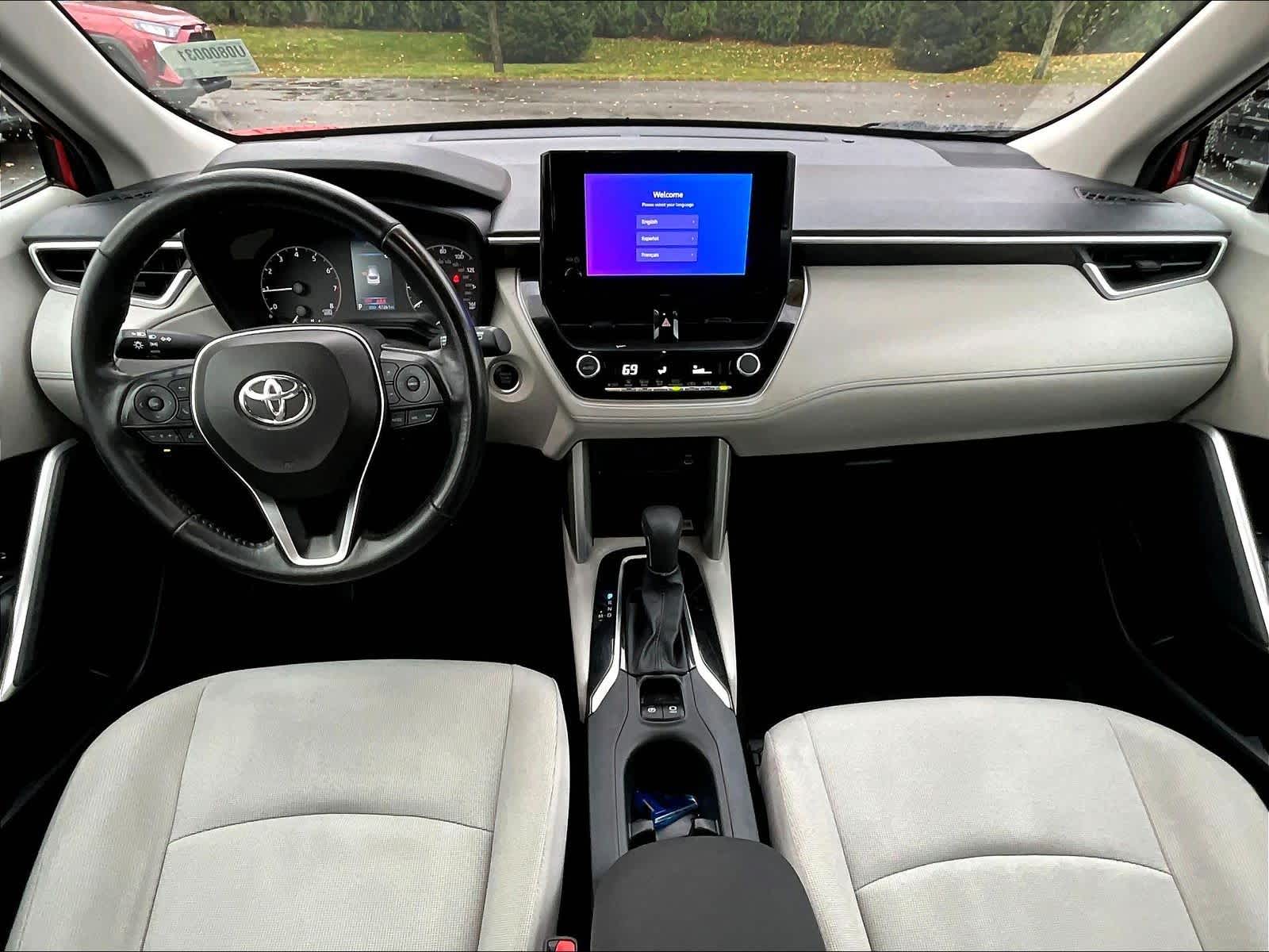 2023 Toyota Corolla Cross LE - Photo 21