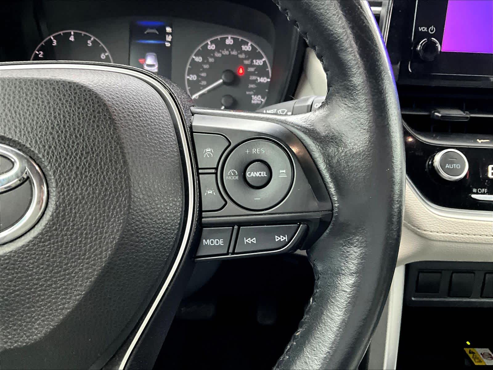 2023 Toyota Corolla Cross LE - Photo 24