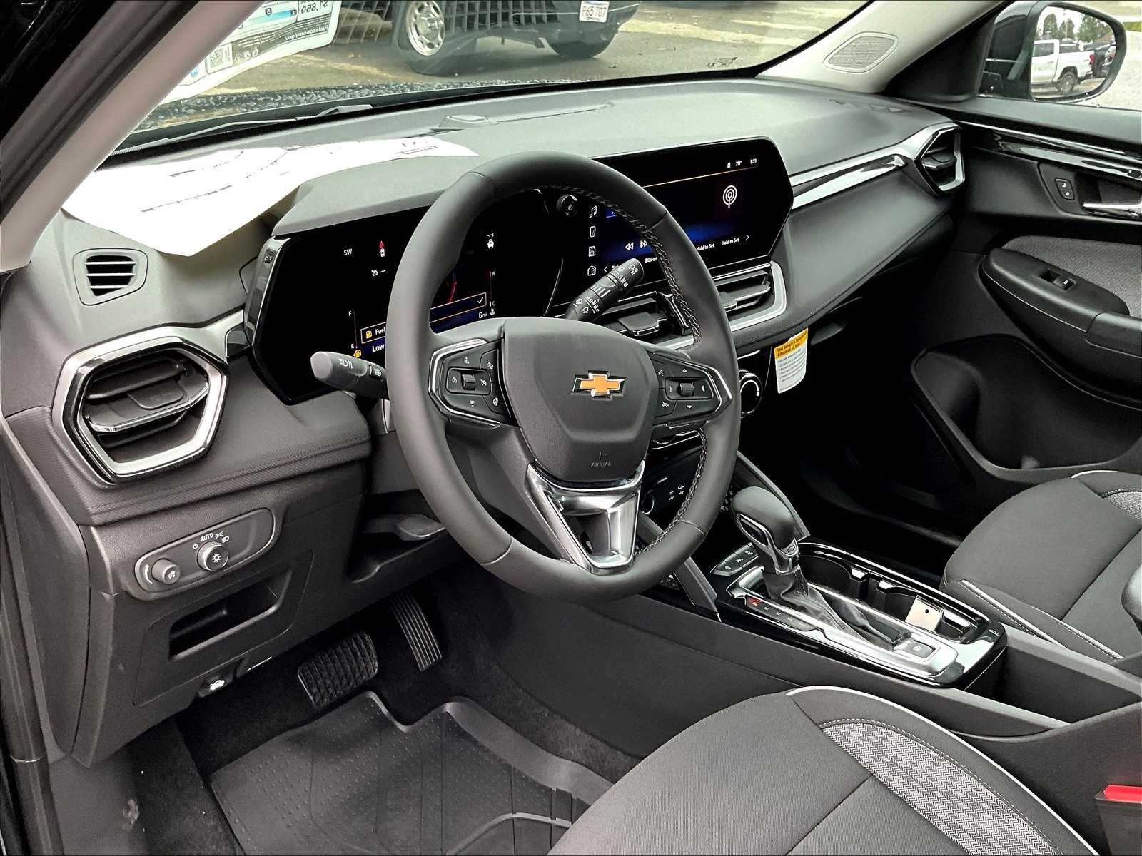 2026 Chevrolet TrailBlazer LT - Photo 9