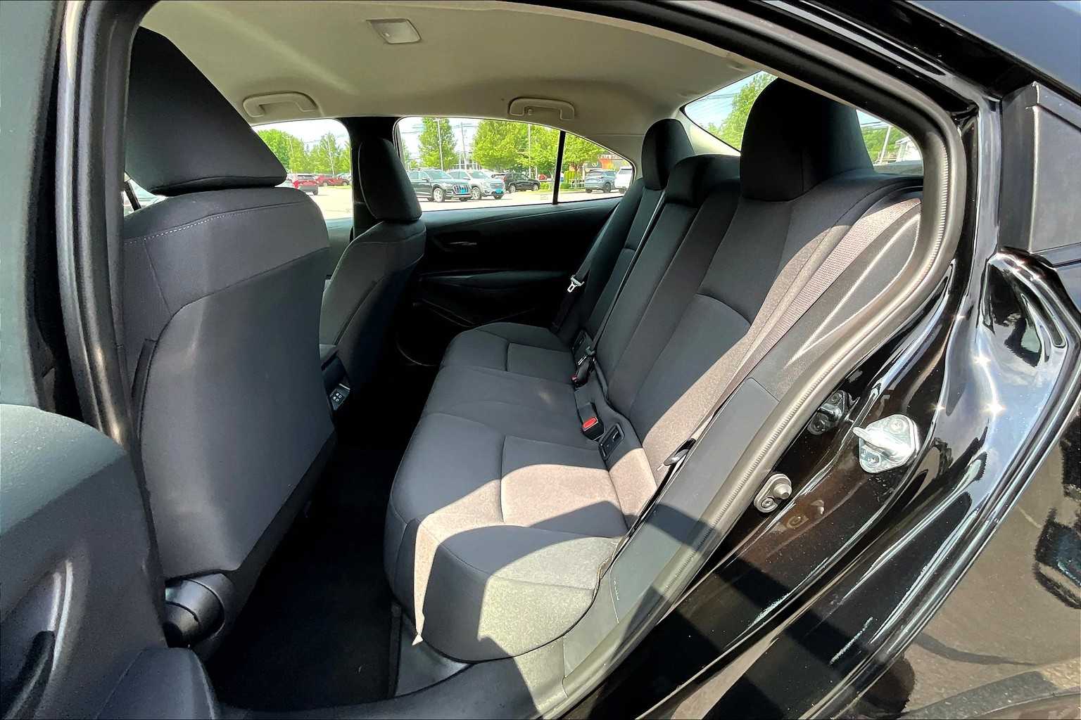 2024 Toyota Corolla LE - Photo 15