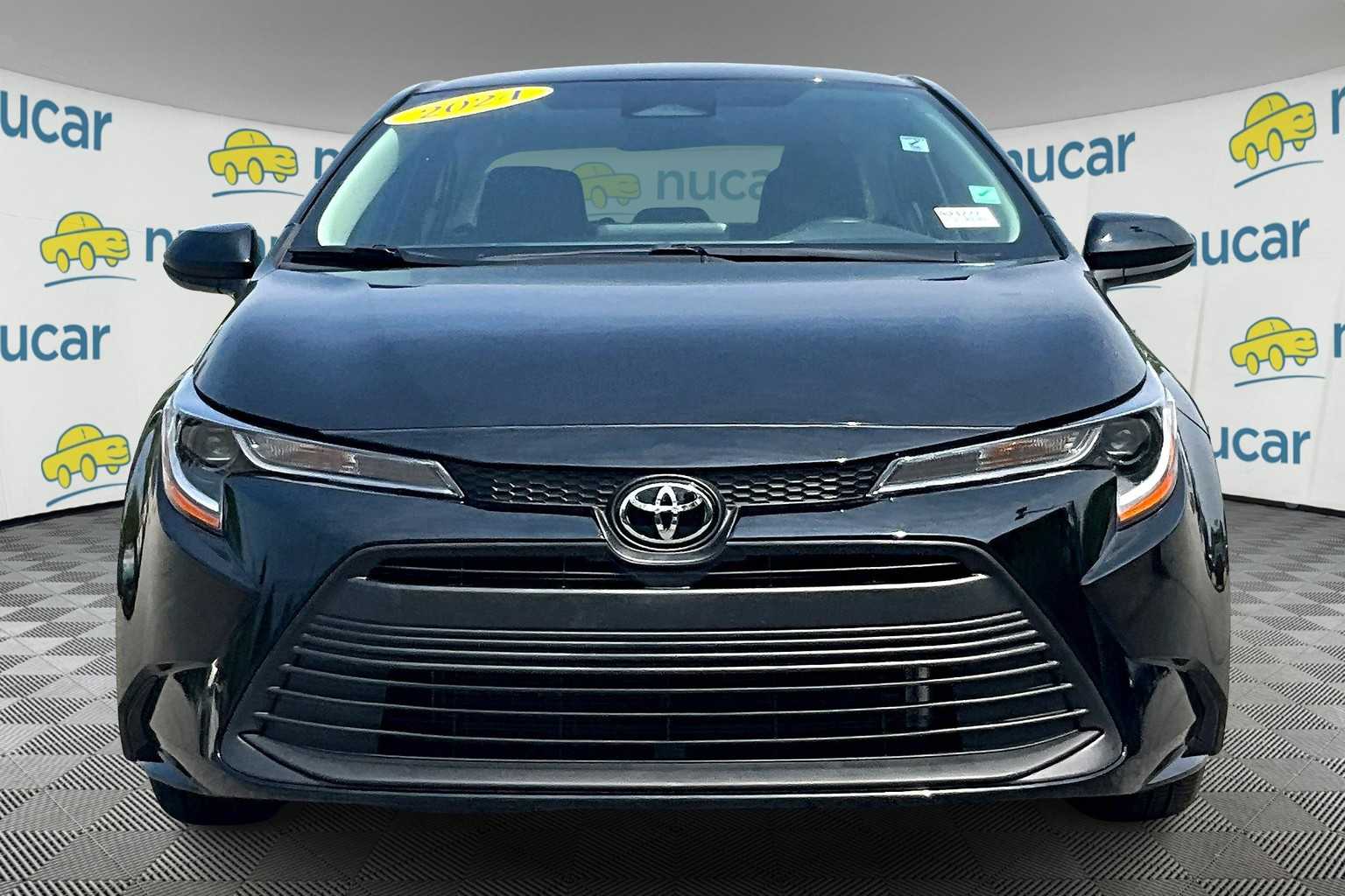 2024 Toyota Corolla LE - Photo 2