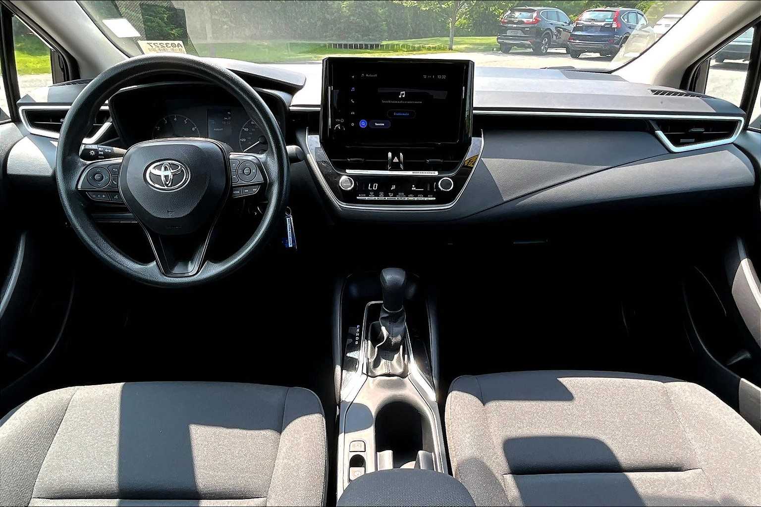 2024 Toyota Corolla LE - Photo 21