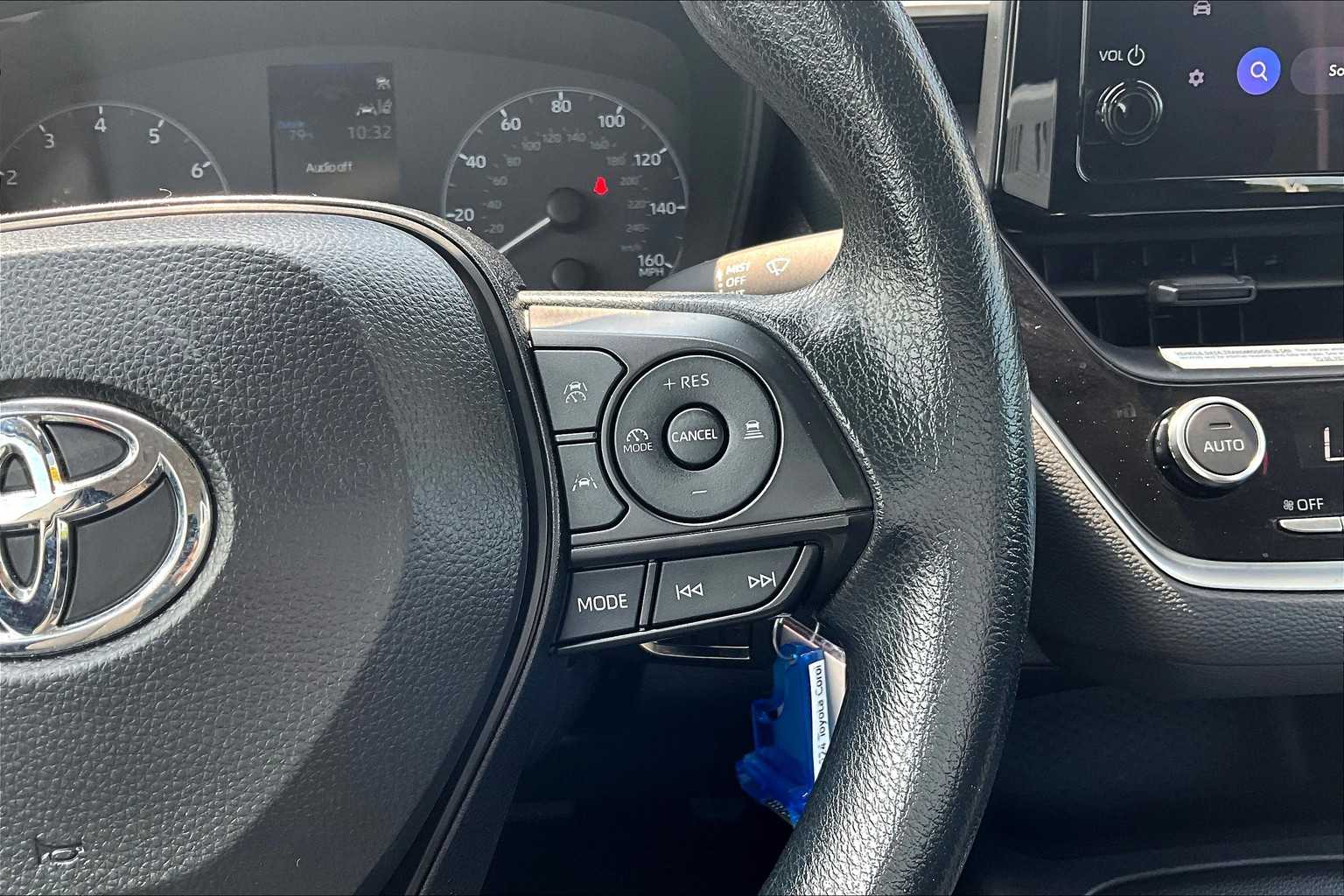 2024 Toyota Corolla LE - Photo 24