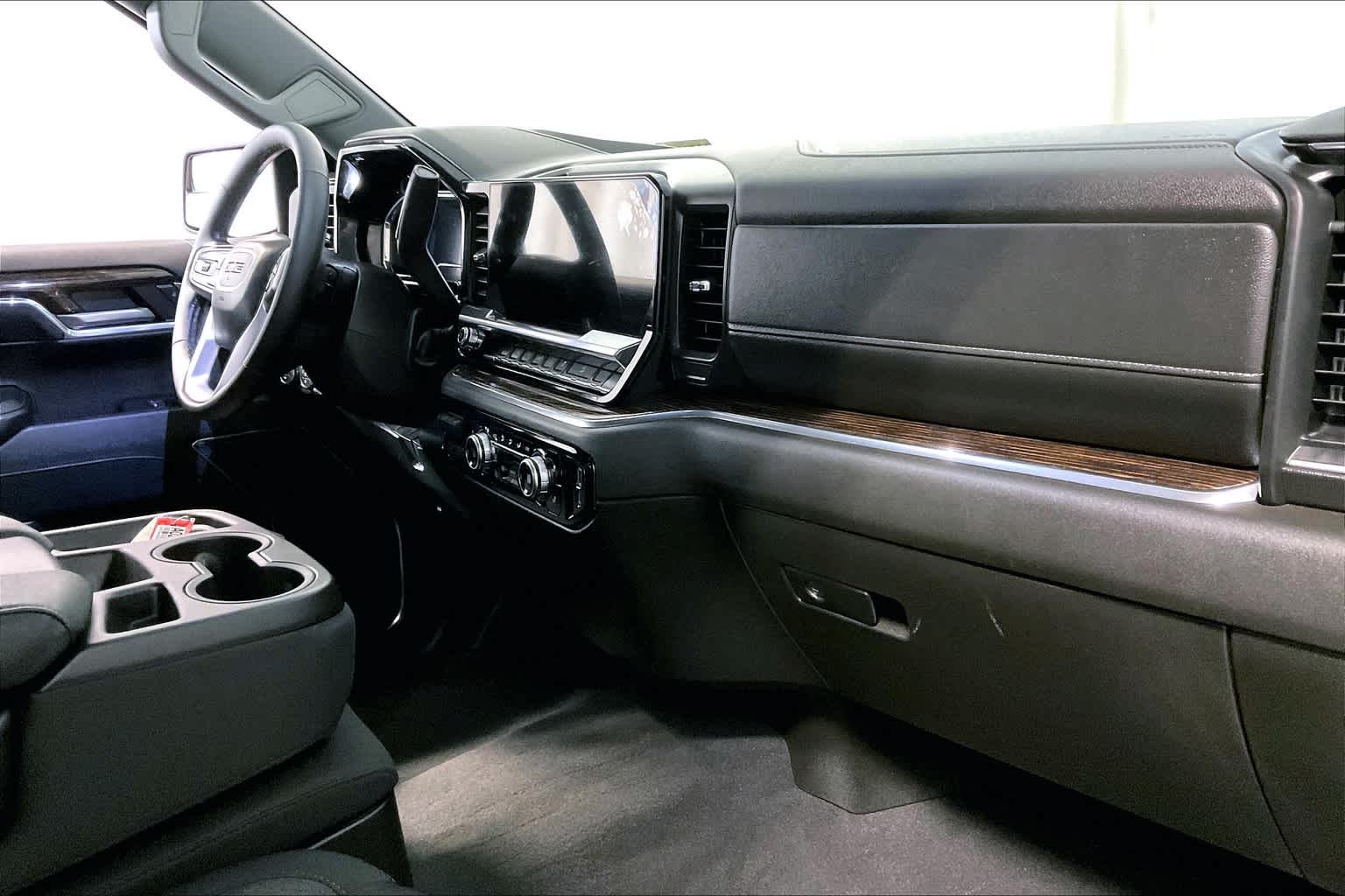 2024 GMC Sierra 1500 Elevation - Photo 14
