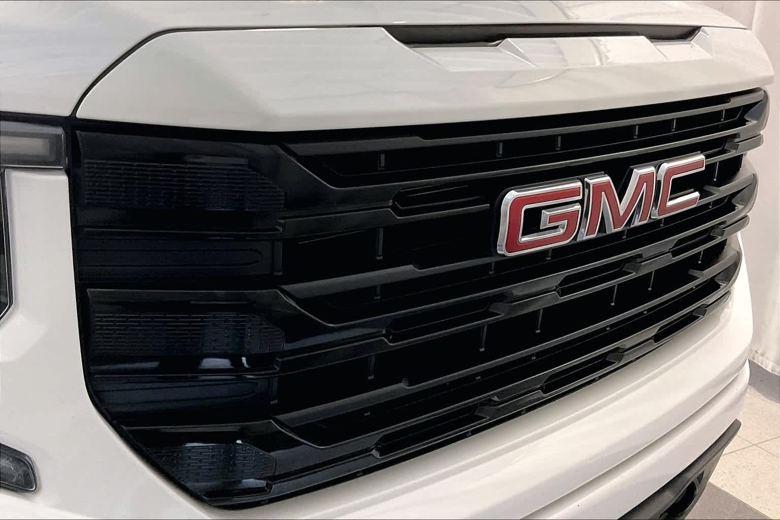 2024 GMC Sierra 1500 Elevation - Photo 32