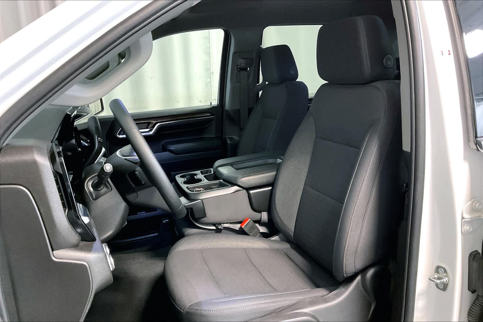 2024 GMC Sierra 1500 Elevation - Photo 10