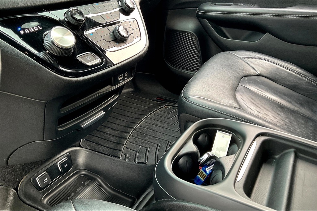 2020 Chrysler Pacifica Launch Edition - Photo 20