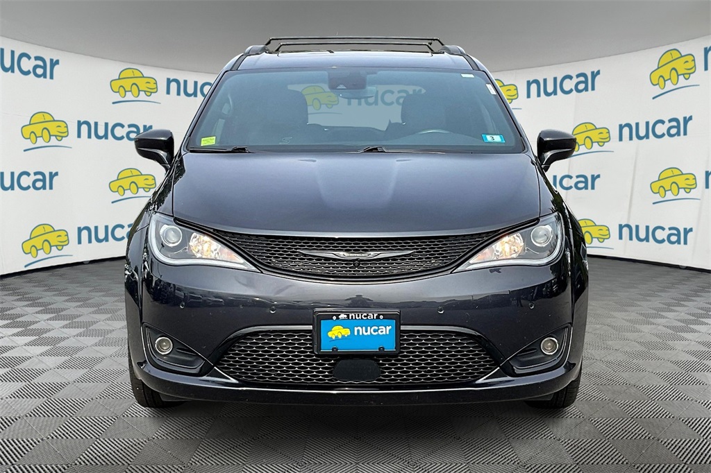 2020 Chrysler Pacifica Launch Edition - Photo 2