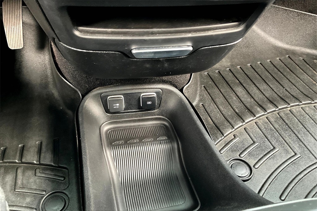 2020 Chrysler Pacifica Launch Edition - Photo 33