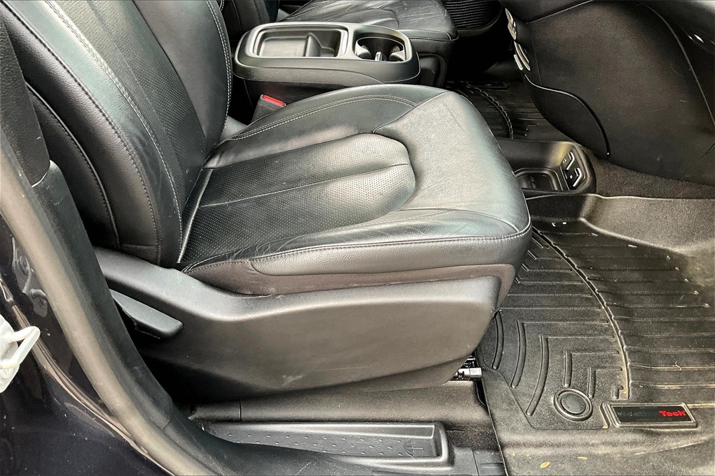 2020 Chrysler Pacifica Launch Edition - Photo 37