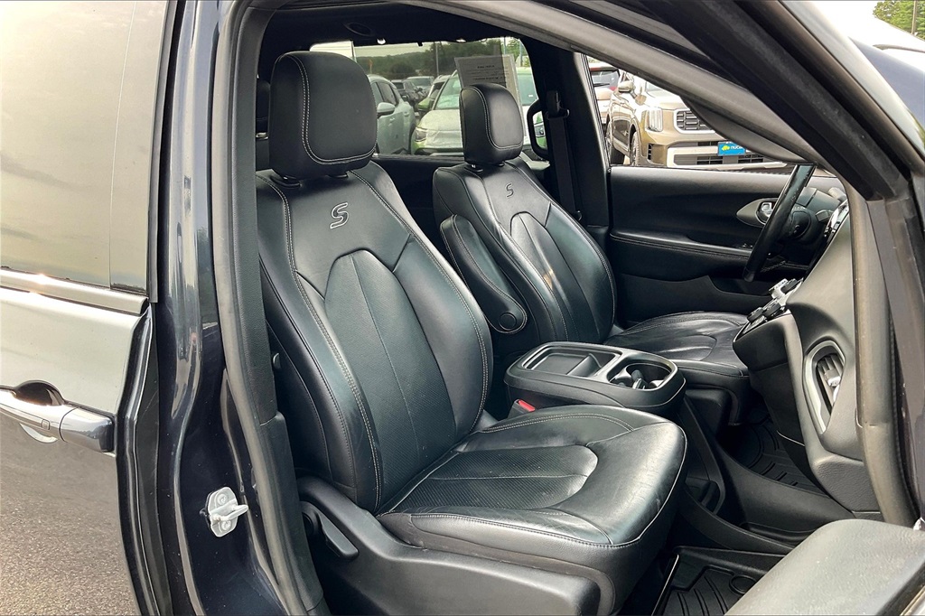 2020 Chrysler Pacifica Launch Edition - Photo 10