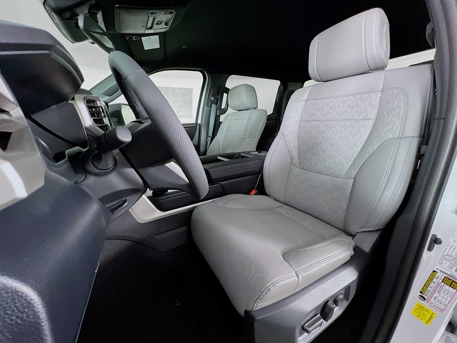 2025 Toyota Tundra SR5 - Photo 12