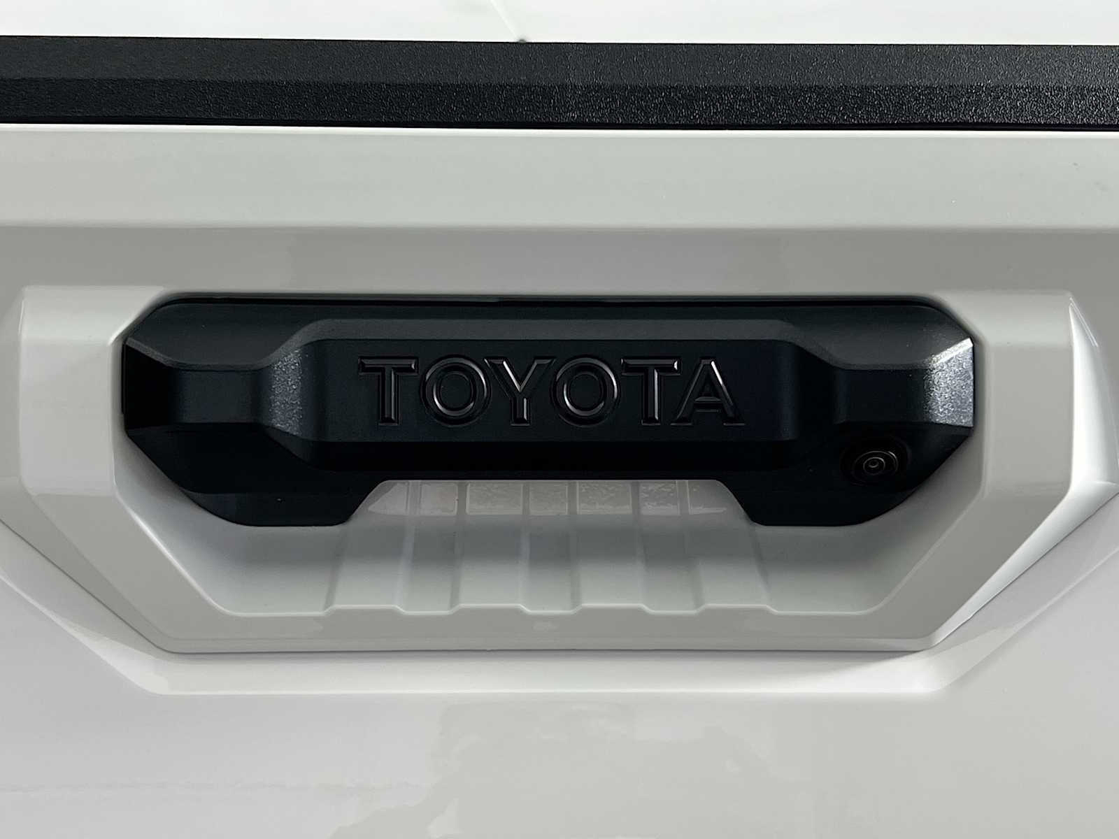 2025 Toyota Tundra SR5 - Photo 18