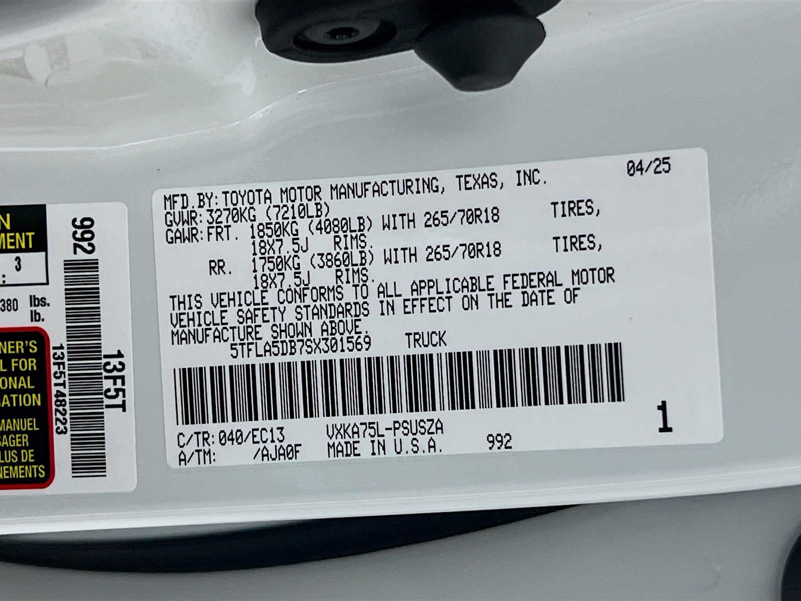 2025 Toyota Tundra SR5 - Photo 20