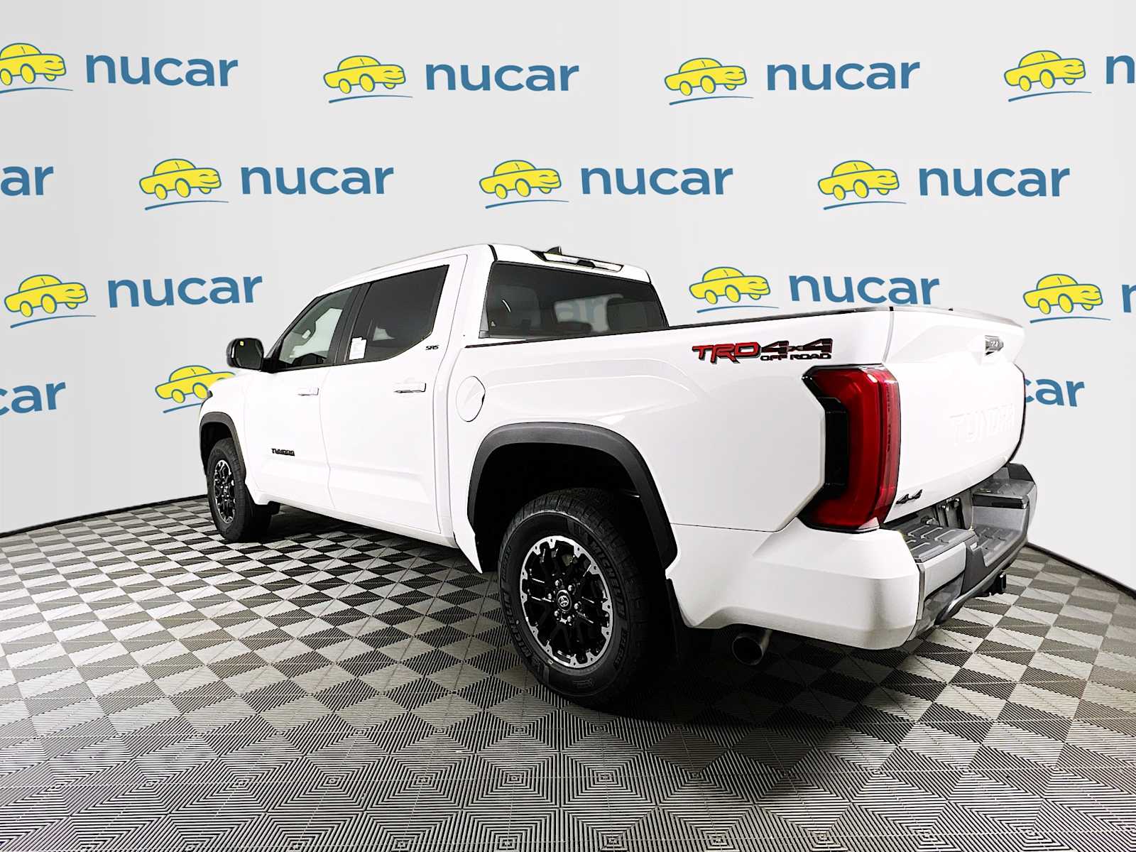 2025 Toyota Tundra SR5 - Photo 4