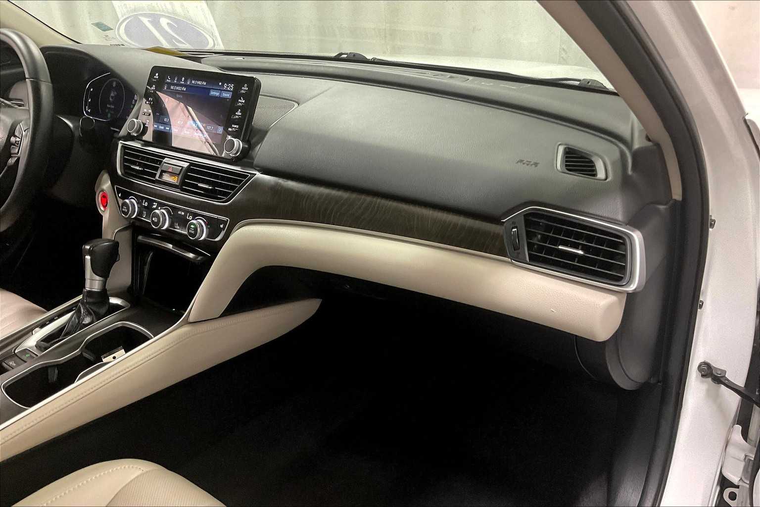 2021 Honda Accord EX-L - Photo 13