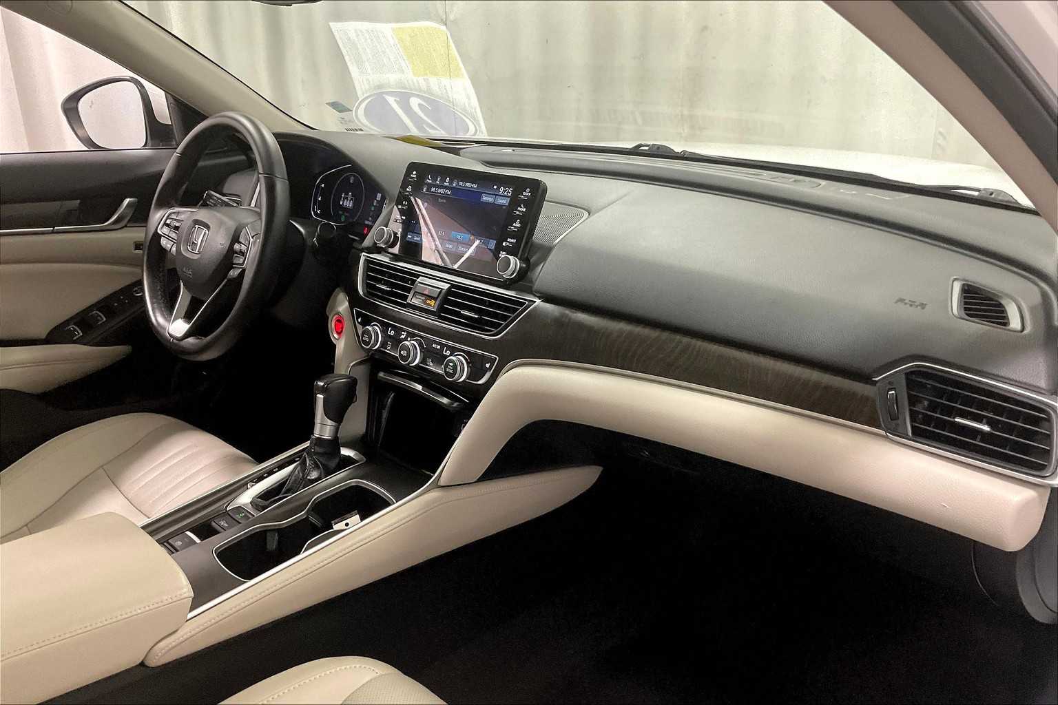 2021 Honda Accord EX-L - Photo 14